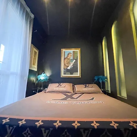 Vip Garden Jacuzzi Seaview In The Hearth Of Downtown Διαμέρισμα