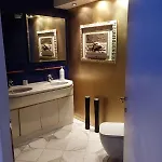 Vip Garden Jacuzzi Seaview In The Hearth Of Downtown Apartmán La Spezia