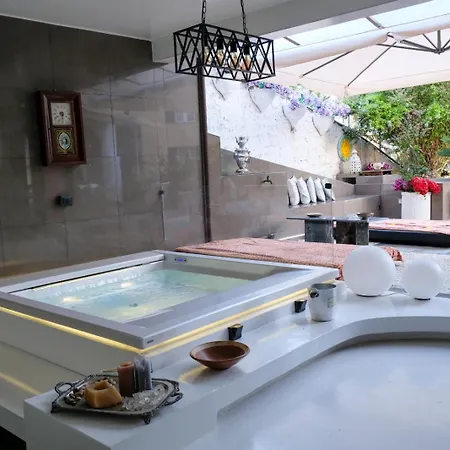 Vip Garden Jacuzzi Seaview In The Hearth Of Downtown Appartement *