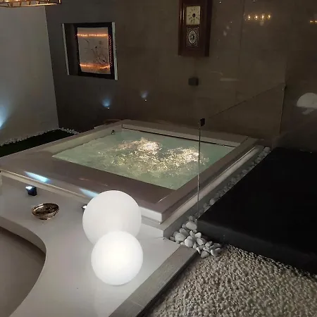 Vip Garden Jacuzzi Seaview In The Hearth Of Downtown Appartement La Spezia