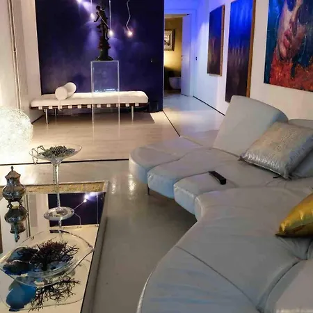 Vip Garden Jacuzzi Seaview In The Hearth Of Downtown Appartement La Spezia