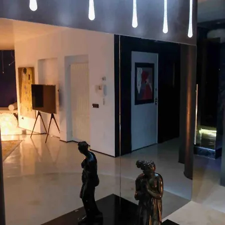 شقة Vip Garden Jacuzzi Seaview In The Hearth Of Downtown لا سبيتسْيا