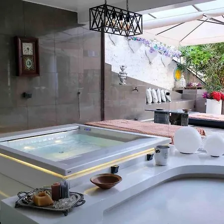 Vip Garden Jacuzzi Seaview In The Hearth Of Downtown Daire