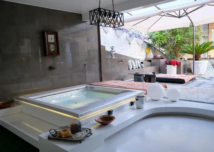 Vip Garden Jacuzzi Seaview In The Hearth Of Downtown Appartement *