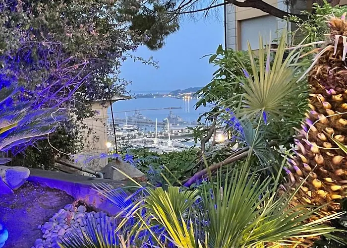 Appartement Vip Garden Jacuzzi Seaview In The Hearth Of Downtown La Spezia